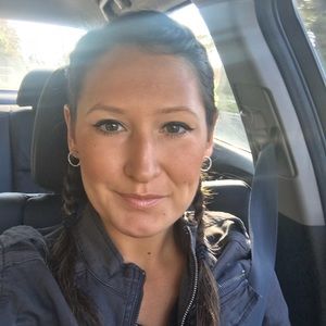 Meet your Posher, Jenae